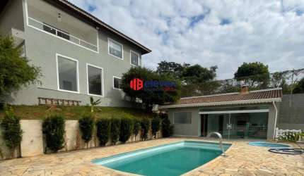 Casa Nova Reformada com Lazer Completo no Condomínio Country Felix, em Bom Jesus dos Perdões