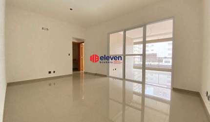 Apartamento de Luxo a uma Quadra da Praia: Conforto e Lazer à Beira-Mar