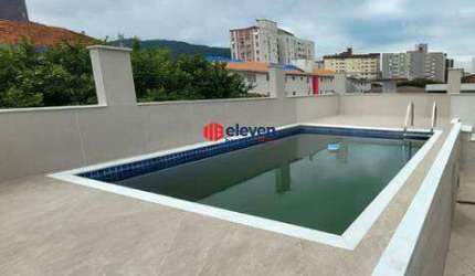 Casa triplex, 3 Dormitórios, Piscina, 290m², Campo Grande