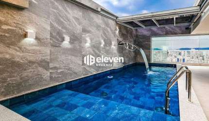 Cobertura Triplex Alto Padrão com Vista Mar – 3 Suítes, Piscina Privativa e 440m² no Embaré