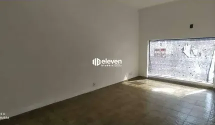 Excelente Casa para Locação Comercial no Boqueirão - Santos. Espaço Amplo e Ótima Localização!