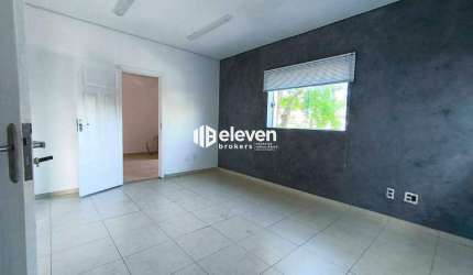 Casa Comercial para Locação no Campo Grande.