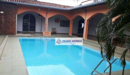 Casa Térrea com terreno de 1440,00 metros quadrados e 545,54 de área construída, Bairro Shangri-la , Cuiabá-MT