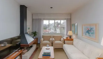 Apartamento com 3 quartos à venda na Rua Eudoro Berlink, 300, Petrópolis, Porto Alegre por R$ 650.000