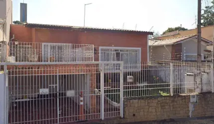 Casa com 3 quartos à venda na Rua Doutor Barros Monteiro, --, Jardim Guanabara, Campinas, 232 m2 por R$ 950.000