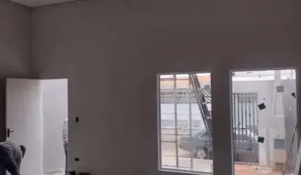 Casa com 2 quartos à venda na Avenida Brasil Norte, Jardim Boer I, Americana, 150 m2 por R$ 400.000