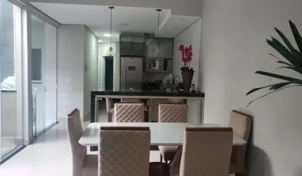 Linda casa bairro Terramerica