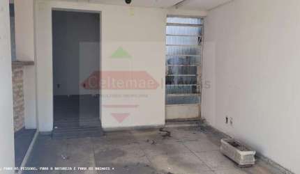 CASA NA REGIAO CENTRAL DE TAUBATE