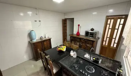 Casa com 3 quartos à venda, 175 m² por R$ 585.000 - Vila Guilhermina - Praia Grande/SP