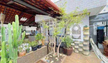 Cobertura à venda com 4 quartos e 2 vagas no Bairro Castelo