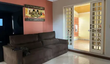 Casa à venda, 4 quartos, 1 suíte, 5 vagas, Castelo - Belo Horizonte/MG