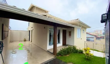 Casa geminada à venda, 3 quartos, 1 suíte, 6 vagas, Ouro Preto - Belo Horizonte/MG