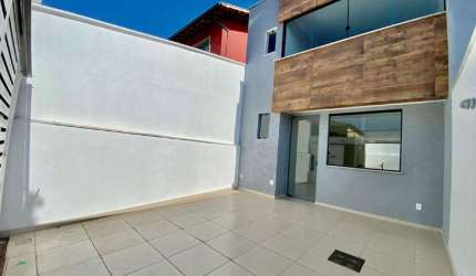 Casa geminada à venda, 3 quartos, 1 suíte, 2 vagas, Santa Rosa - Belo Horizonte/MG