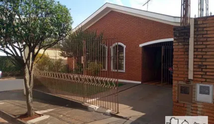 Casa com 3 dormitórios à venda, 174 m² por R$ 600.000 - Vila Melhado - Araraquara/SP