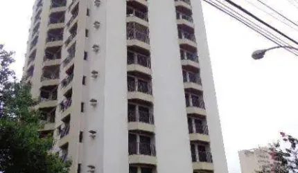 Apartamento a venda no Edifício Solimões.