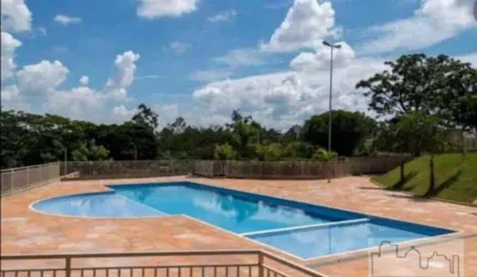 Terreno a venda no condomínio Bella Vitta.