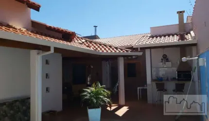Casa a venda no Residencial Cambuy.