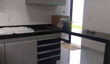 Casa a venda no Condomínio Damha III