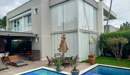 Casa com 4 quartos e piscina á venda em condomínio no Sim, Feira de Santana- Ba.