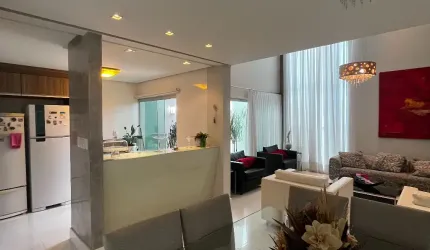 Casa com 5 quartos á venda em condomínio no Sim!