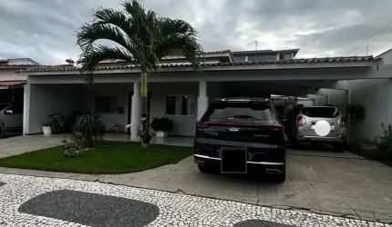 Casa com 5 quartos á venda no bairro Brasília.