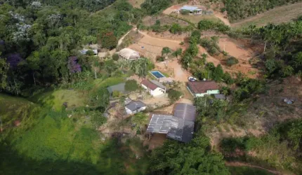 Domingos Martins, região de Paraju, sitio com 16 hectares