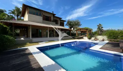 Casa em condomínio fechado com 3 quartos à venda no Centro, Carapicuíba  por R$ 4.200.000