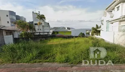 Terreno em Pedra Branca, Palhoça - 666,77m²