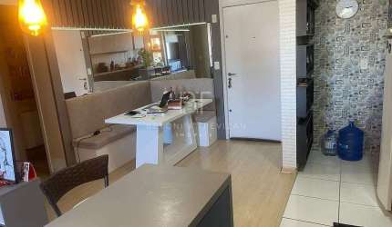 Apartamento semimobiliado com 55 m² privativos 2 dormitórios