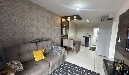 APARTAMENTO SEMIMOBILIADO COM 2 DORMITÓRIOS E 1 VAGA NO BAIRRO DESVIO RIZZO