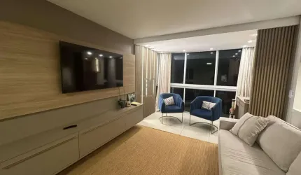 APARTAMENTO SEMIMOBILIADO COM 3 DORMITÓRIOS SENDO 1 SUÍTE E 2 VAGAS NO BAIRRO VI
