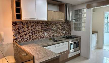 APARTAMENTO  SEMIMOBILIADO COM 85 M² PRIVATIVOS COM 2 VAGAS NO BAIRRO PANAZZOLO