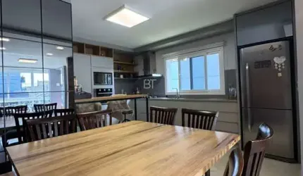 CASA SEMIMOBILIADA COM 437 M² NO BAIRRO BELA VISTA