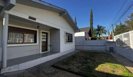 CASA  3 DORMITÓRIOS E 3 VAGAS COM 190M² E TERRENO CHEIO NO BAIRRO SAO LEOPOLDO