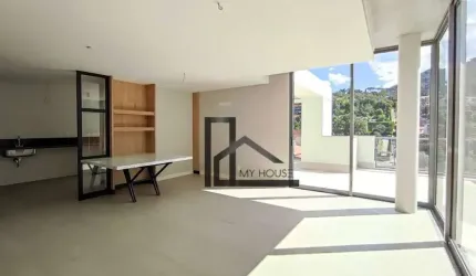 Cobertura Linear com 250 m², 3 Dormts.(2 suítes) + 3 vagas e lazer completo no Coração da Cidade - Agriões.