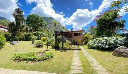 Casa com terreno de 1.800 m², 5 dormitórios e área de lazer privativo - 5 minutos da Feirinha do Alto