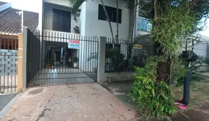 Sobrado c 3 quartos/suíte - Jardim Sumaré em Maringá-Pr