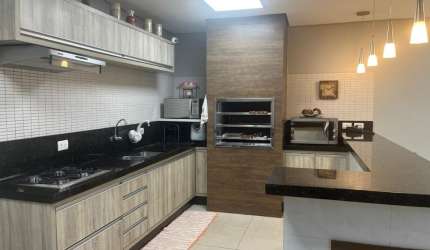 Casa c 03 quartos/ suíte todo mobiliada porteira fechada!!
