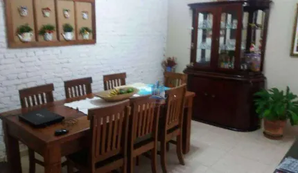 Sobrado com 4 dormitórios à venda, 210 m² por R$ 950.000 - Barcelona - São Caetano do Sul/SP