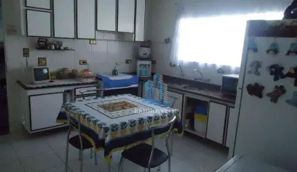 Sobrado com 3 dormitórios à venda, 171 m² por R$ 650.000,00 - Santa Maria - Santo André/SP