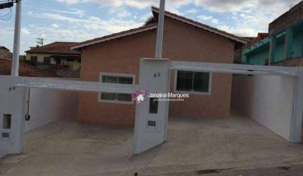 Casa com 2 dormitórios à venda, 65 m² por R$ 340.000,00 - Vila Nova - Araçariguama/SP