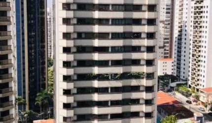 Apartamento a venda no condomínio Splendor Tatuapé com 3 suites, 3 vagas, lazer completo.