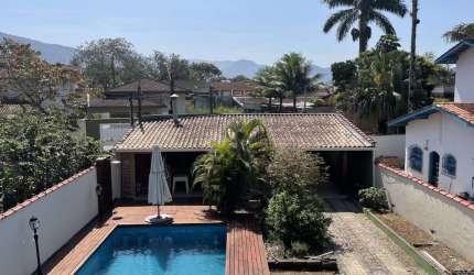 Casa com 3 quartos à venda no Parque Vivamar, Ubatuba  por R$ 1.485.000