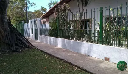 Casa com 3 quartos à venda na Enseada, Ubatuba  por R$ 860.000