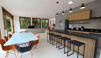 Casa em condomínio fechado com 4 quartos à venda na Praia do Itamambuca, Ubatuba  por R$ 3.600.000