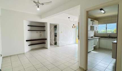 Apartamento com 2 quartos à venda no Parque Vivamar, Ubatuba  por R$ 580.000