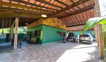 Casa com 4 quartos à venda na Praia do Estaleiro do Padre, Ubatuba  por R$ 1.600.000