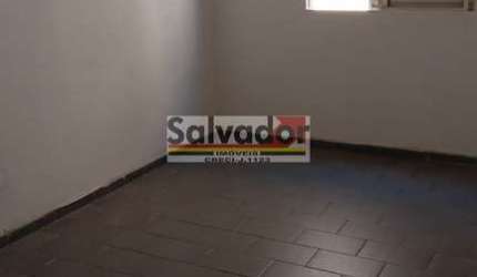 Apartamento na Rua Vigário Albernaz - Vila Gumercindo