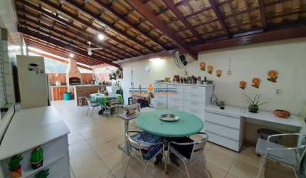 Apartamento com 3 quartos à venda em Itapoã, Belo Horizonte  por R$ 640.000