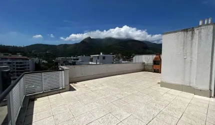 Cobertura para Venda no Grand Village, 3 quartos com 155m, 2 vagas. Lazer.